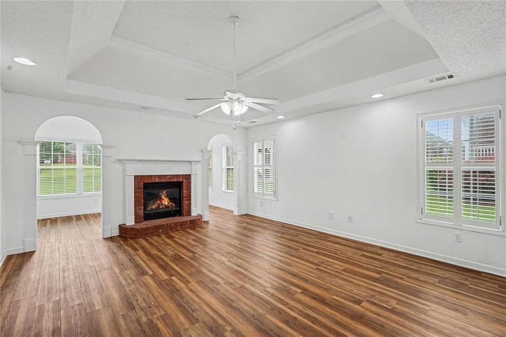 3 bedroom, 2 bathroom, 2,538 sq ft single family residence for sale at 404 Gracious Way, Mcdonough, GA 30253 — photo 9