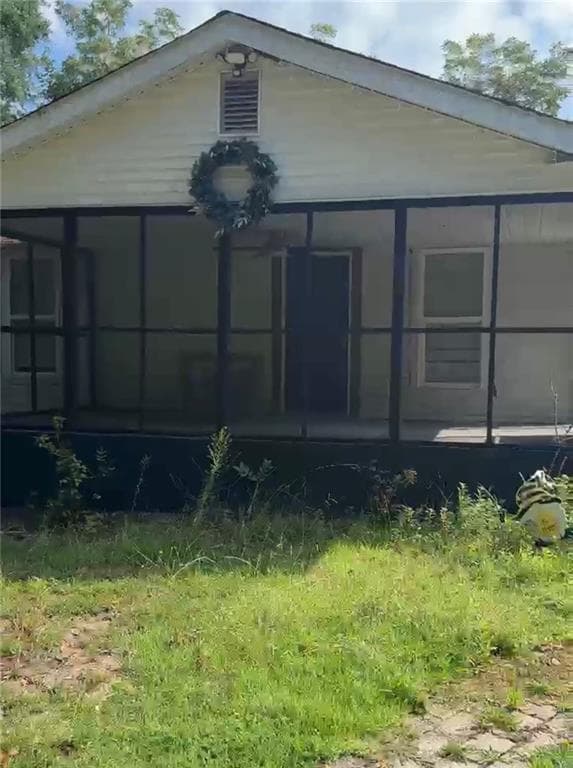 3 bedroom, 2 bathroom, 1,410 sq ft single family residence for sale at 1559 Old Concord Road, Marietta, GA 30060