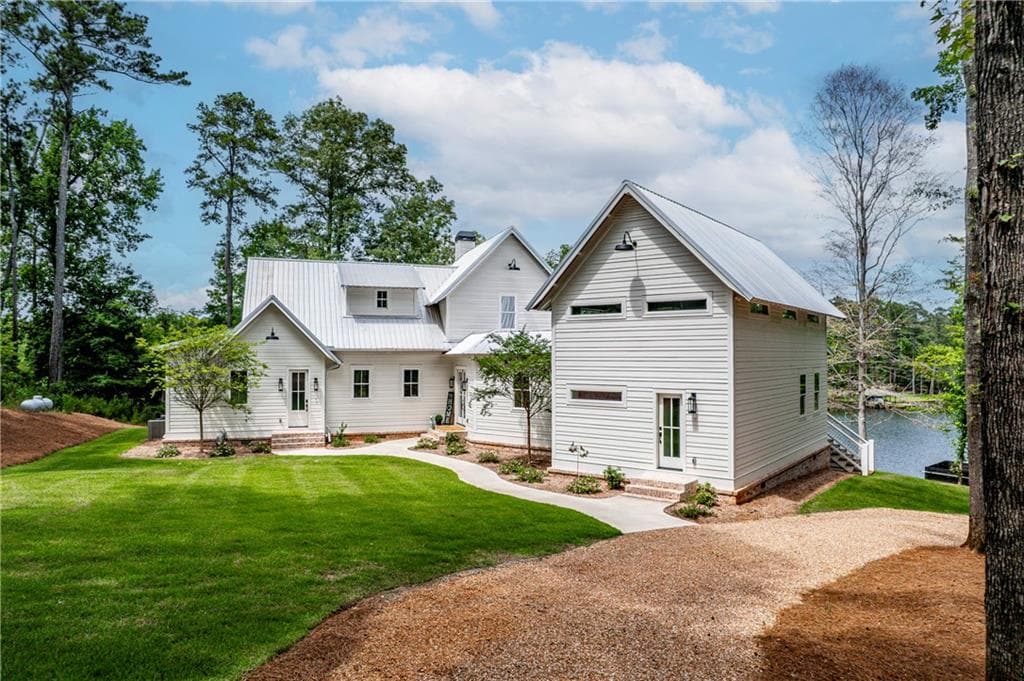 4 bedroom, 5 bathroom, 3,579 sq ft single family residence for sale at 98 Bagley Road, Eatonton, GA 31024 — photo 4