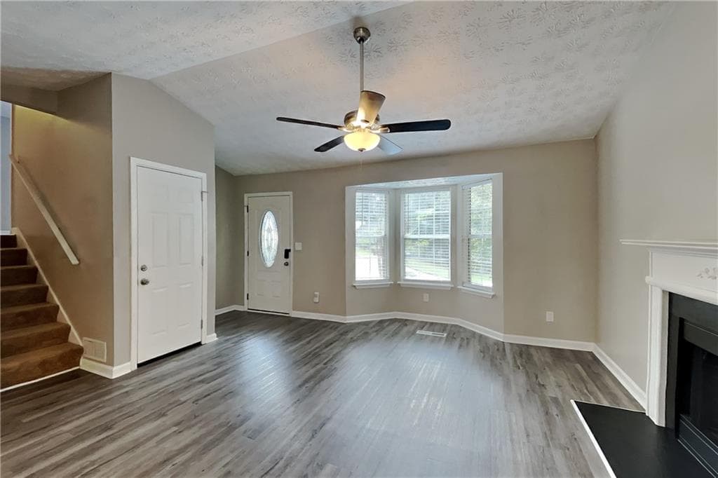 3 bedroom, 2 bathroom, 1,266 sq ft single family residence for rent at 3848 Welham Green Court, Douglasville, GA 30135 for $1,800 a month — photo 3
