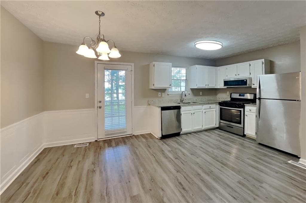 3 bedroom, 2 bathroom, 1,266 sq ft single family residence for rent at 3848 Welham Green Court, Douglasville, GA 30135 for $1,800 a month — photo 5