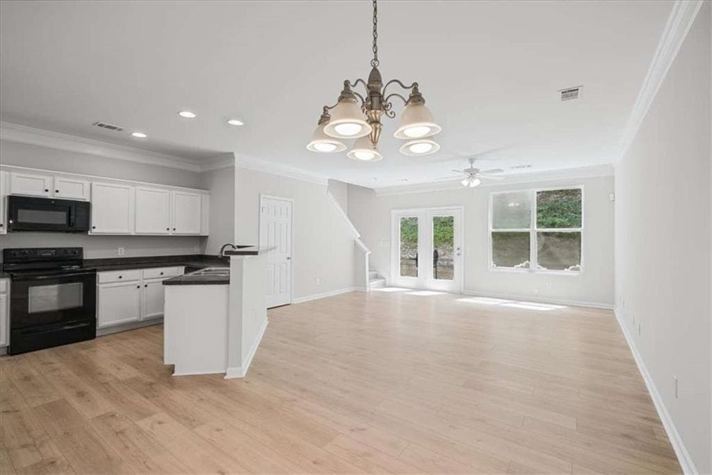 3 bedroom, 3 bathroom, 1,650 sq ft townhouse for sale at 3303 Fernview Drive, Lawrenceville, GA 30044 — photo 4