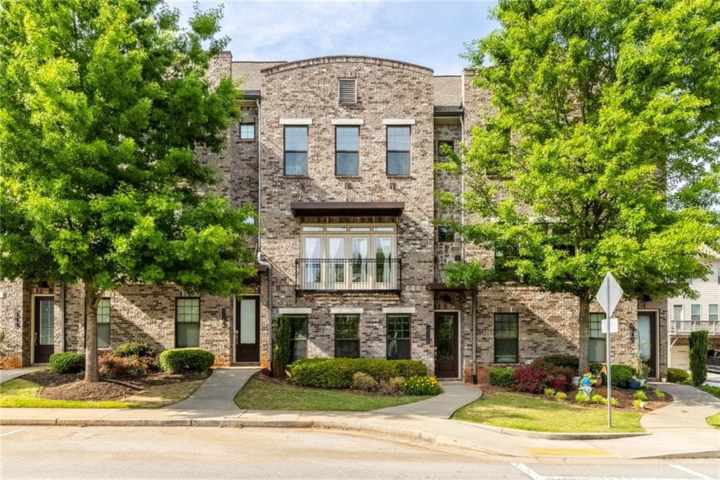 3 bedroom, 4 bathroom, 2,527 sq ft townhouse for sale at 308 Coalter Way, Decatur, GA 30030