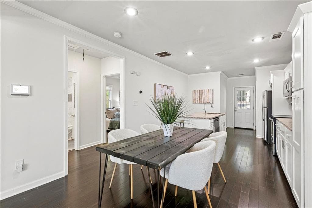 4 bedroom, 3 bathroom, 1,517 sq ft single family residence under contract at 897 Lawton Street, Atlanta, GA 30310 — photo 7