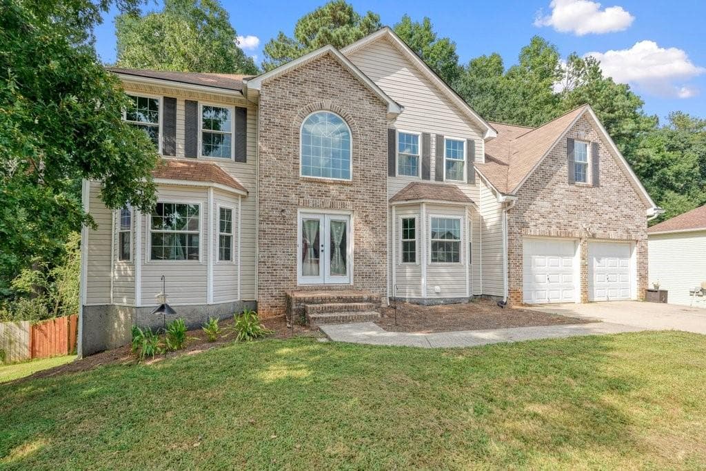 6 bedroom, 4 bathroom, 4,310 sq ft single family residence for sale at 371 Silverleaf Lane, Dallas, GA 30157 — photo 2
