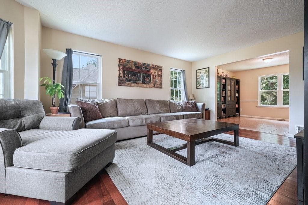 6 bedroom, 4 bathroom, 4,310 sq ft single family residence for sale at 371 Silverleaf Lane, Dallas, GA 30157 — photo 5