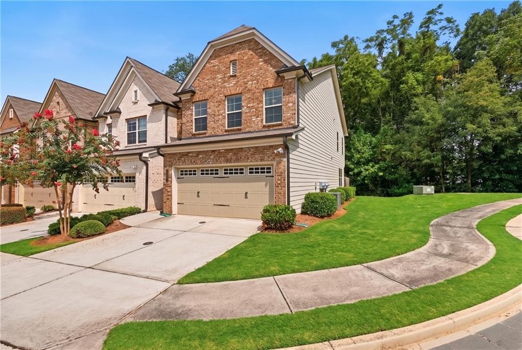 3 bedroom, 3 bathroom, 1,820 sq ft townhouse for sale at 4338 Greys Rise Way, Marietta, GA 30008 — photo 2