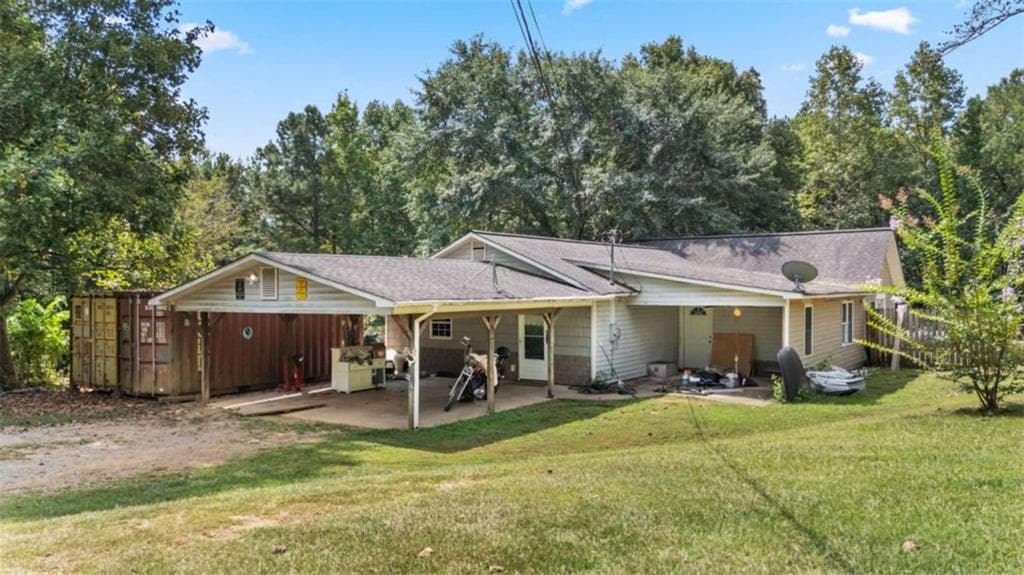 3 bedroom, 2 bathroom, 1,931 sq ft single family residence for sale at 105 Sanders Cemetery Road, Cedartown, GA 30125