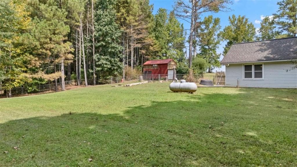 3 bedroom, 2 bathroom, 1,931 sq ft single family residence for sale at 105 Sanders Cemetery Road, Cedartown, GA 30125 — photo 3