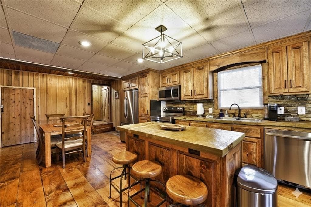 4 bedroom, 2 bathroom, 1,512 sq ft single family residence for sale at 172 Sweetwater Road, Blue Ridge, GA 30513 — photo 10