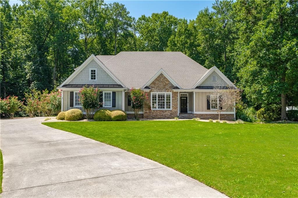 4 bedroom, 4 bathroom, 2,510 sq ft single family residence for sale at 125 Birmingham Walk, Alpharetta, GA 30004 — photo 1 of 31