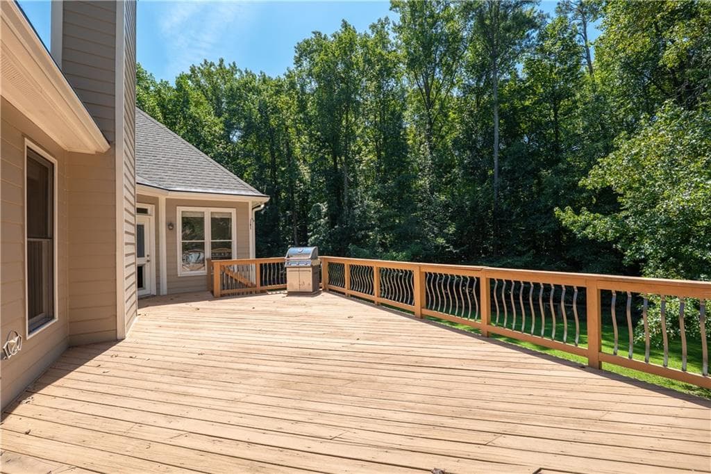 4 bedroom, 4 bathroom, 2,510 sq ft single family residence for sale at 125 Birmingham Walk, Alpharetta, GA 30004 — photo 6