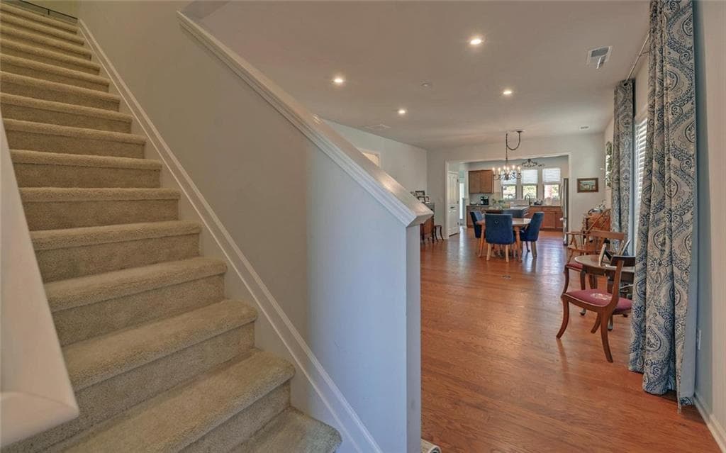 2 bedroom, 2 bathroom, 1,876 sq ft single family residence for sale at 5663 Villa Crest Drive, Hoschton, GA 30548 — photo 7