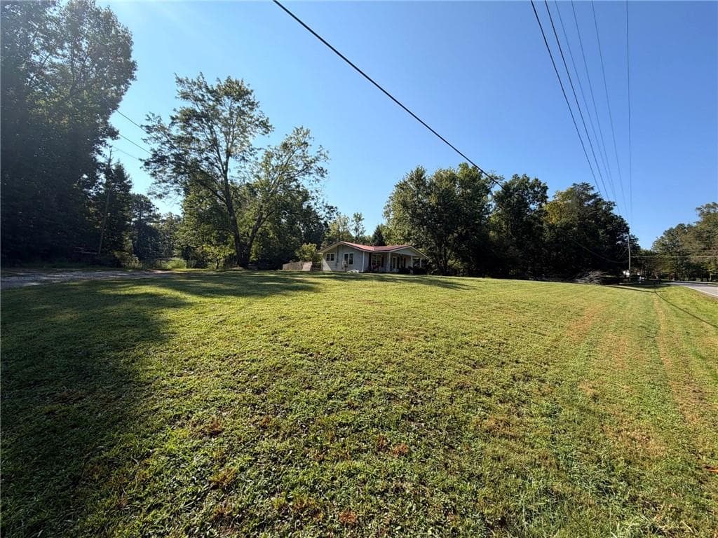 2 bedroom, 1 bathroom, 944 sq ft single family residence for sale at 724 Upper Bethany Road, Ball Ground, GA 30107 — photo 5