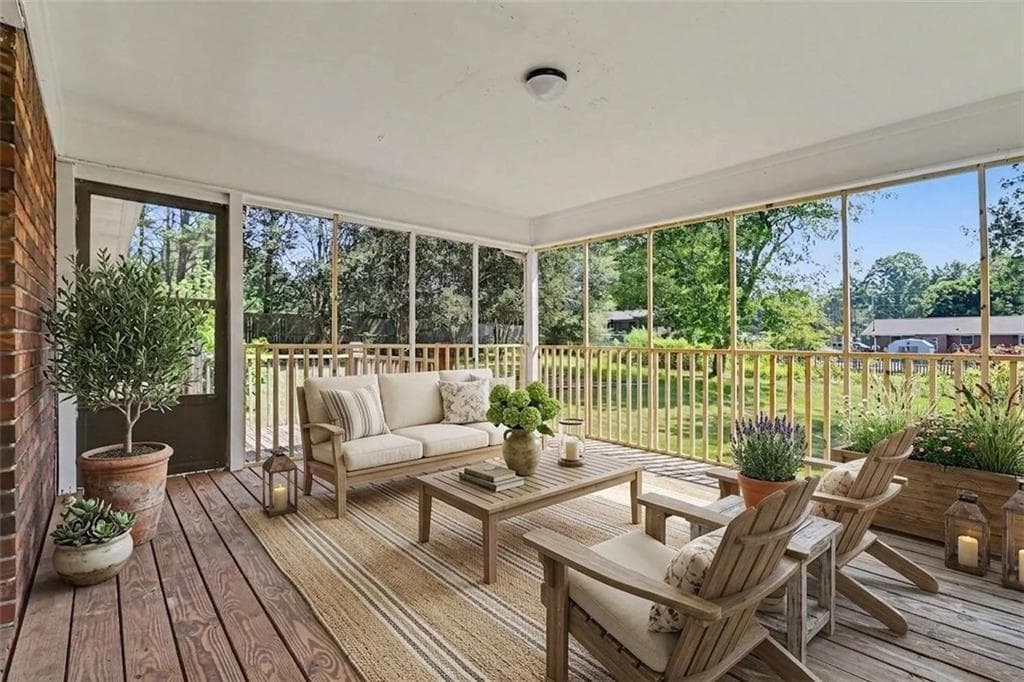 3 bedroom, 2 bathroom, 1,392 sq ft single family residence for sale at 5139 Presley Drive, Flowery Branch, GA 30542 — photo 5