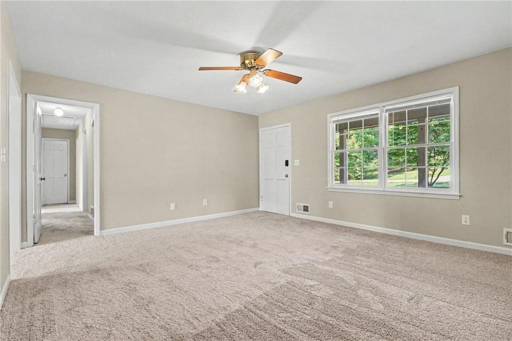 3 bedroom, 2 bathroom, 1,392 sq ft single family residence for sale at 5139 Presley Drive, Flowery Branch, GA 30542 — photo 9