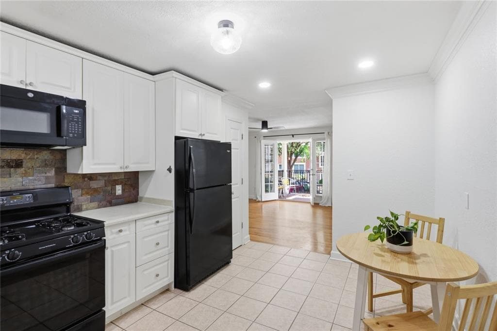 1 bedroom, 1 bathroom, 756 sq ft condominium for sale at 869 Briarcliff Road B 18, Atlanta, GA 30306 — photo 7