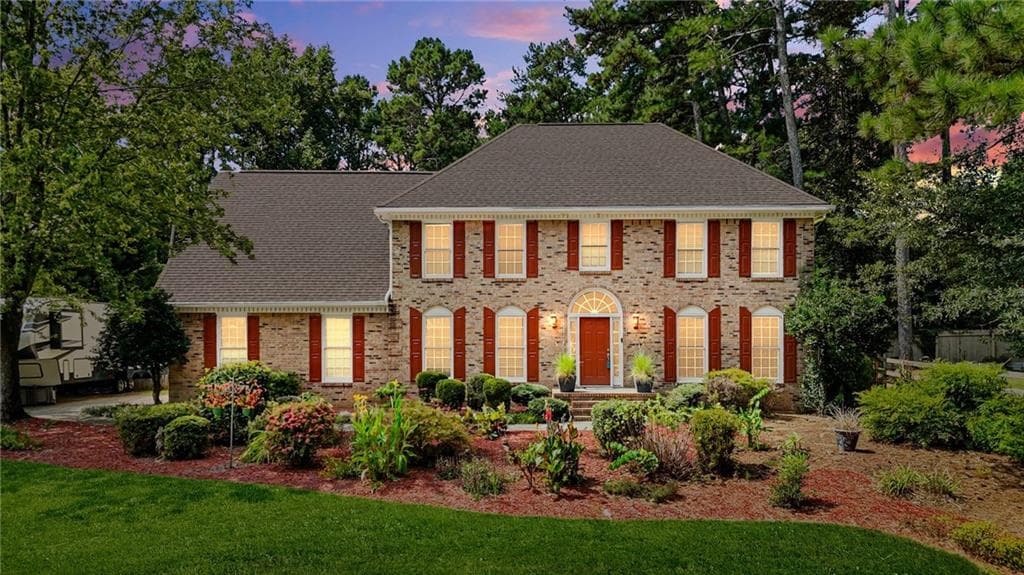 4 bedroom, 3 bathroom, 2,882 sq ft single family residence under contract at 1339 Saint Michaels Court, Lilburn, GA 30047 — photo 2
