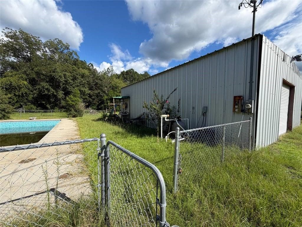 3 bedroom, 1 bathroom, 1,371 sq ft single family residence under contract at 125 Lee Avenue, Brooklet, GA 30415 — photo 5