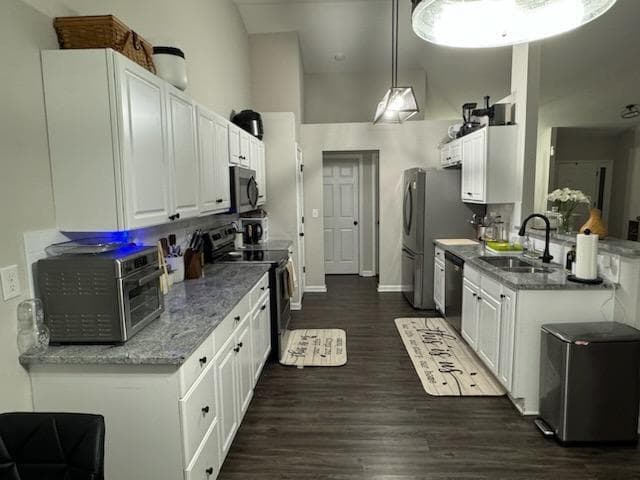 3 bedroom, 2 bathroom, 1,838 sq ft single family residence for sale at 844 Langley View Court, Loganville, GA 30052 — photo 6
