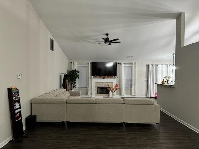 3 bedroom, 2 bathroom, 1,838 sq ft single family residence for sale at 844 Langley View Court, Loganville, GA 30052 — photo 7