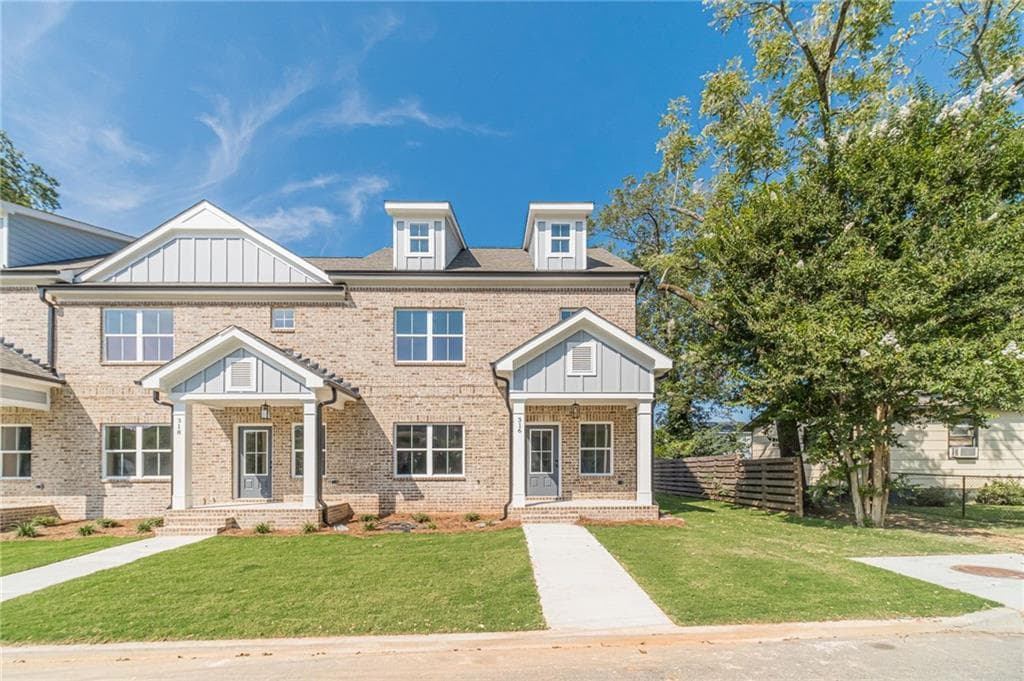 4 bedroom, 3 bathroom, 1,783 sq ft townhouse for sale at 316 Milledge Avenue, Monroe, GA 30655