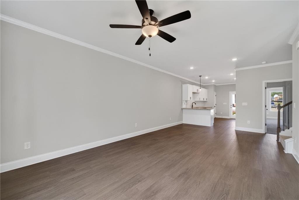 4 bedroom, 3 bathroom, 1,783 sq ft townhouse for sale at 316 Milledge Avenue, Monroe, GA 30655 — photo 3