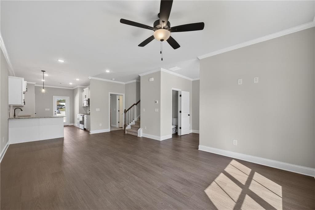 4 bedroom, 3 bathroom, 1,783 sq ft townhouse for sale at 316 Milledge Avenue, Monroe, GA 30655 — photo 4