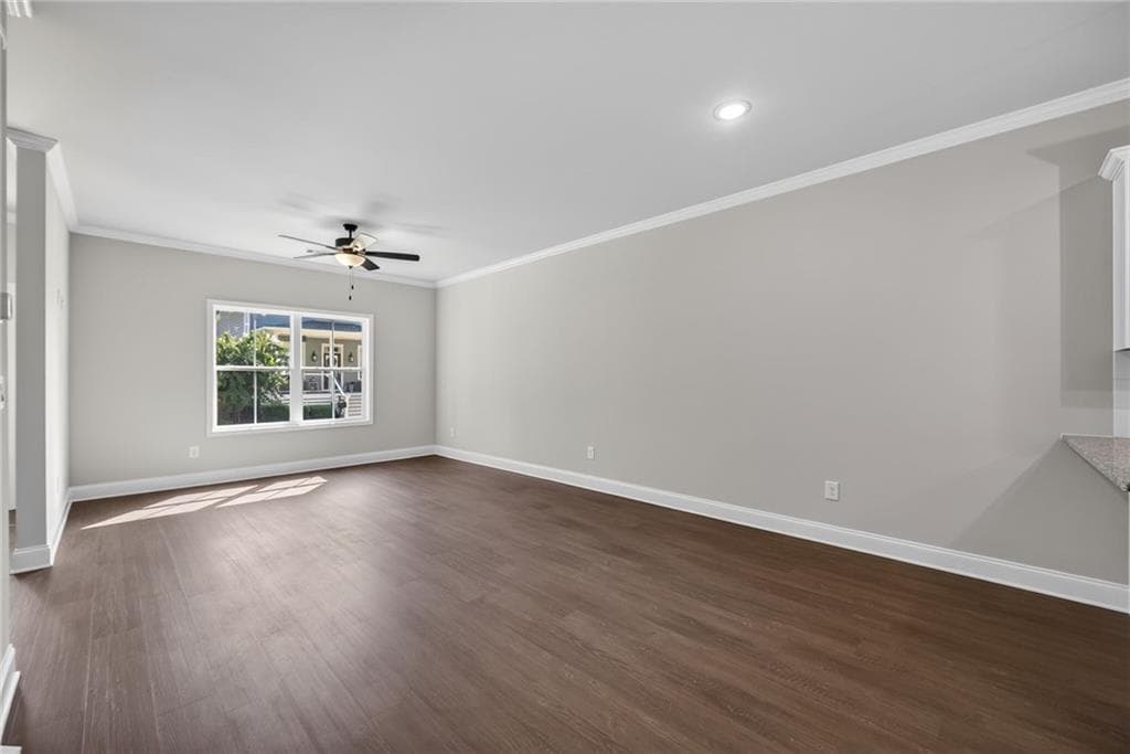 4 bedroom, 3 bathroom, 1,783 sq ft townhouse for sale at 316 Milledge Avenue, Monroe, GA 30655 — photo 7