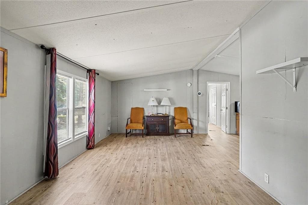3 bedroom, 2 bathroom, 1,150 sq ft single family residence for sale at 915 Steele Drive, Hampton, GA 30228 — photo 7
