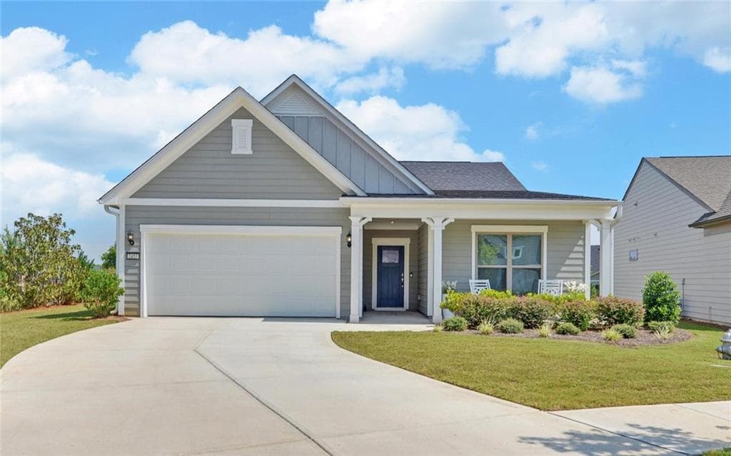 3 bedroom, 2 bathroom, 2,020 sq ft single family residence for sale at 2457 Naples Street, Hoschton, GA 30548 — photo 1 of 73