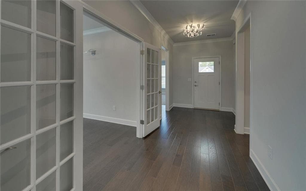 3 bedroom, 2 bathroom, 2,020 sq ft single family residence for sale at 2457 Naples Street, Hoschton, GA 30548 — photo 7