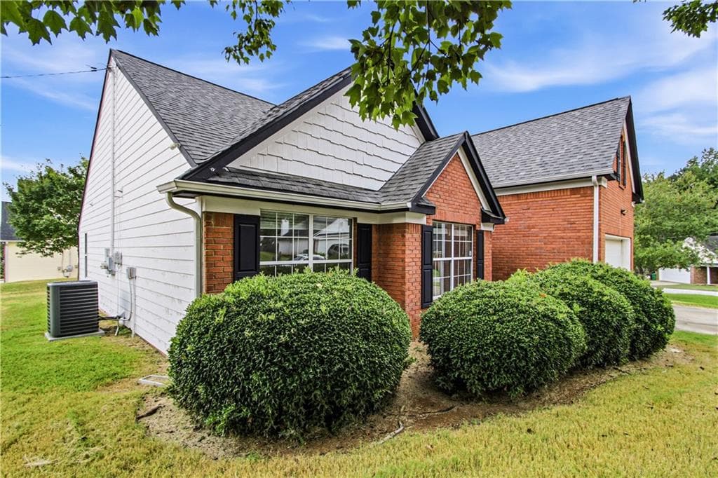 4 bedroom, 3 bathroom, 1,800 sq ft single family residence under contract at 3708 Walnut Creek Way, Lithonia, GA 30038 — photo 7