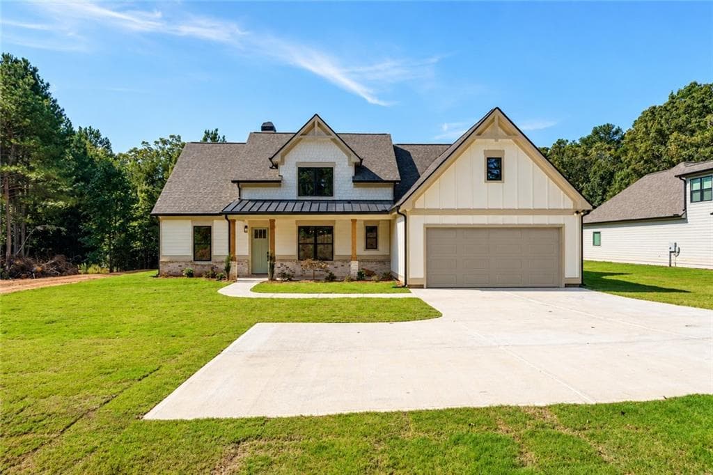 4 bedroom, 4 bathroom, 2,590 sq ft single family residence for sale at 953 Roundtop Road, Ellijay, GA 30540 — photo 2