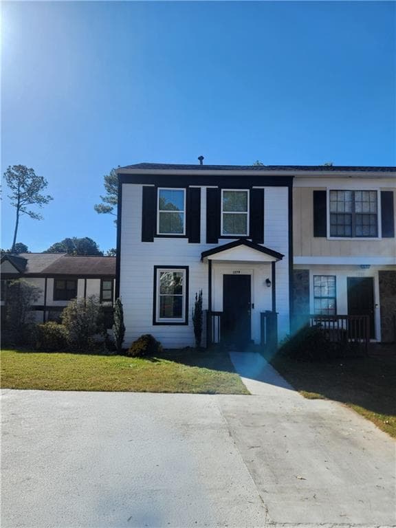 2 bedroom, 2 bathroom, 1,152 sq ft townhouse for sale at 1279 Ridgecrest Lane, Smyrna, GA 30080 — photo 1 of 14