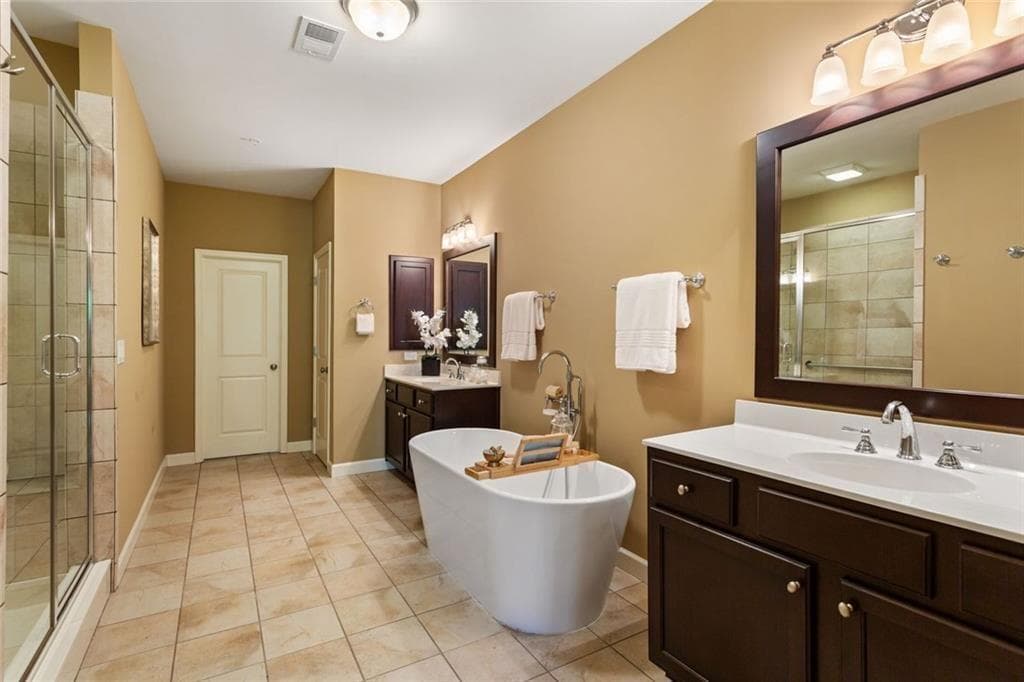 4 bedroom, 5 bathroom, 4,039 sq ft townhouse for sale at 4087 Thorndale Lane, Smyrna, GA 30080 — photo 6