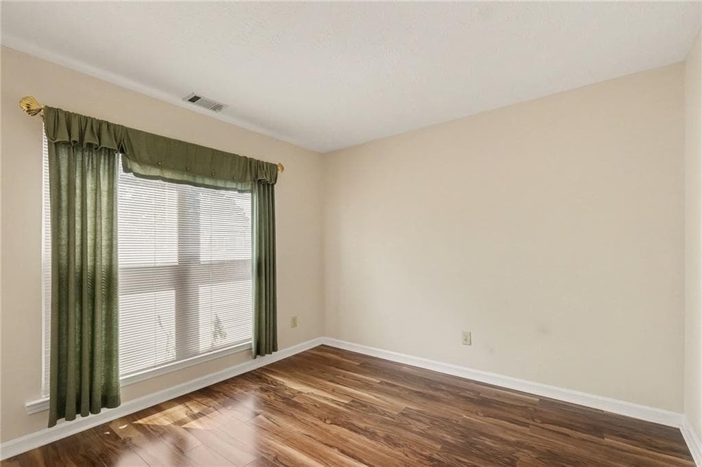 3 bedroom, 3 bathroom, 1,835 sq ft single family residence for sale at 2100 Wedgewood Drive, Stone Mountain, GA 30088 — photo 5