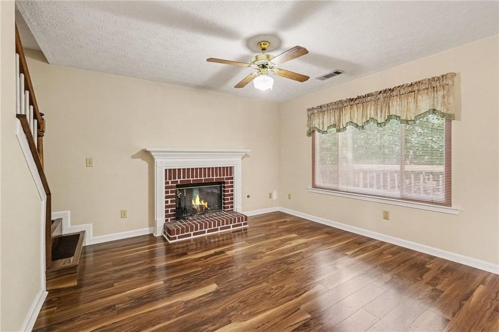 3 bedroom, 3 bathroom, 1,835 sq ft single family residence for sale at 2100 Wedgewood Drive, Stone Mountain, GA 30088 — photo 10