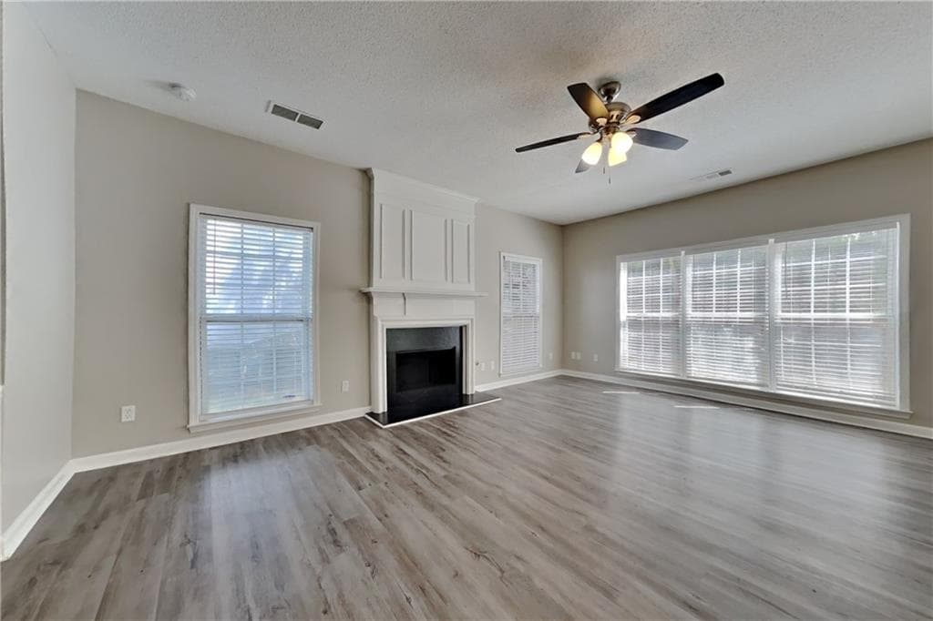 3 bedroom, 3 bathroom, 1,976 sq ft single family residence for rent at 4174 Glenaire Way, Acworth, GA 30101 for $2,225 a month — photo 4