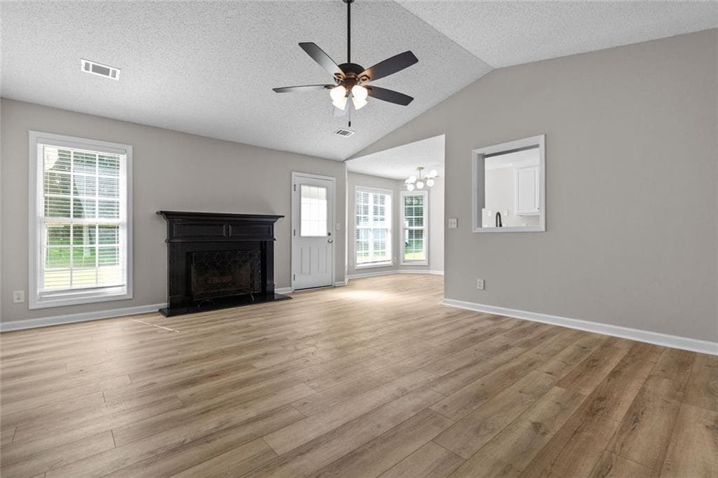 3 bedroom, 2 bathroom, 1,381 sq ft single family residence for rent at 1587 Brush Creek Dr, Winder, GA 30680 for $1,895 a month — photo 4