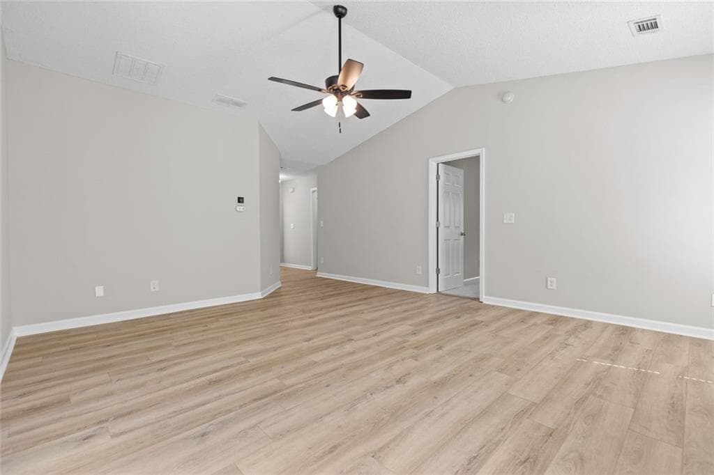 3 bedroom, 2 bathroom, 1,381 sq ft single family residence for rent at 1587 Brush Creek Dr, Winder, GA 30680 for $1,895 a month — photo 6