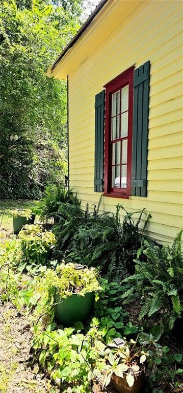 2 bedroom, 1 bathroom, 1,250 sq ft single family residence for sale at 118 E Oak Street, Ellijay, GA 30540 — photo 5