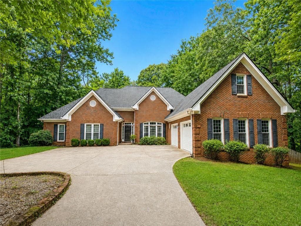 4 bedroom, 4 bathroom, 3,529 sq ft single family residence under contract at 3617 Sierra Drive, Stockbridge, GA 30281