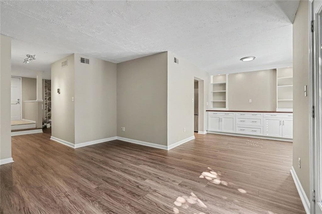3 bedroom, 3 bathroom, 1,724 sq ft townhouse for sale at 2752 Meadow Mere, Atlanta, GA 30341 — photo 8