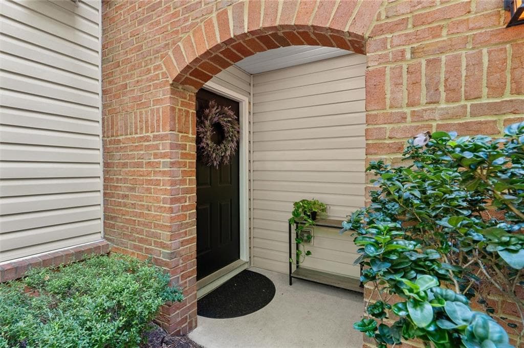 3 bedroom, 3 bathroom, 1,271 sq ft single family residence for sale at 1270 W Oaks Way, Woodstock, GA 30188 — photo 6