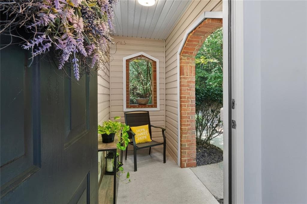 3 bedroom, 3 bathroom, 1,271 sq ft single family residence for sale at 1270 W Oaks Way, Woodstock, GA 30188 — photo 8