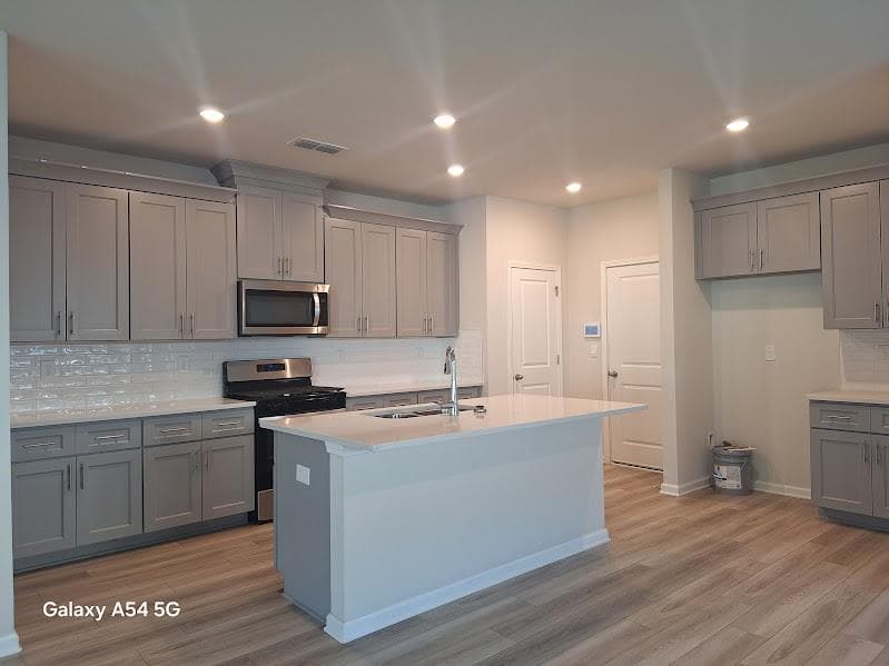 3 bedroom, 3 bathroom, 2,260 sq ft townhouse for sale at 1027 Sunny Lake Drive, Lawrenceville, GA 30043 — photo 8