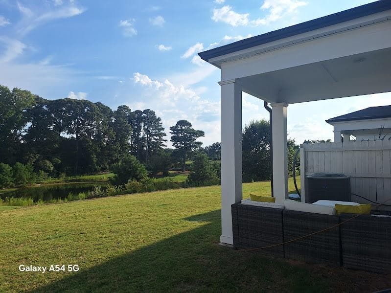 3 bedroom, 3 bathroom, 2,260 sq ft townhouse for sale at 1027 Sunny Lake Drive, Lawrenceville, GA 30043 — photo 6