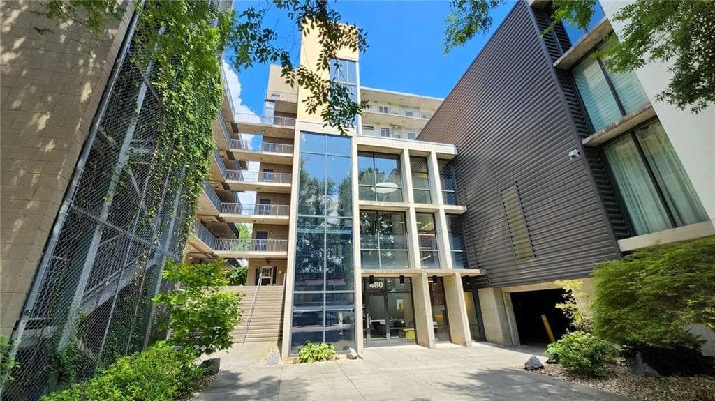 1 bedroom, 1 bathroom, 960 sq ft condominium for rent at 480 John Wesley Dobbs Avenue 432, Atlanta, GA 30312 for $2,100 a month — photo 1 of 9