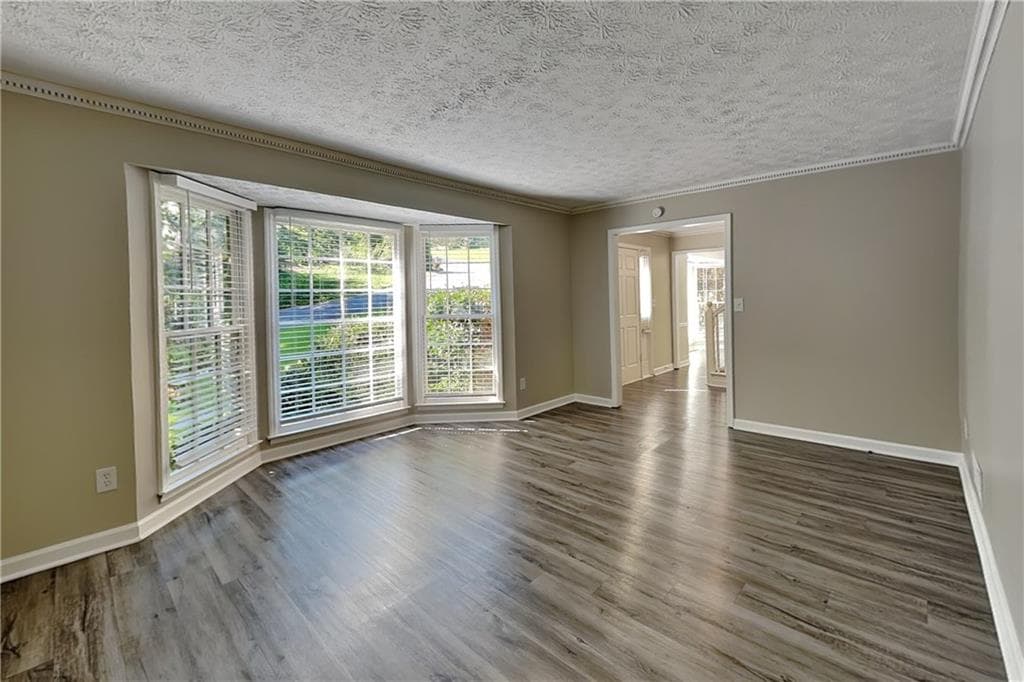 4 bedroom, 3 bathroom, 2,174 sq ft single family residence for rent at 3940 Camrose Place, Marietta, GA 30062 for $2,600 a month — photo 4